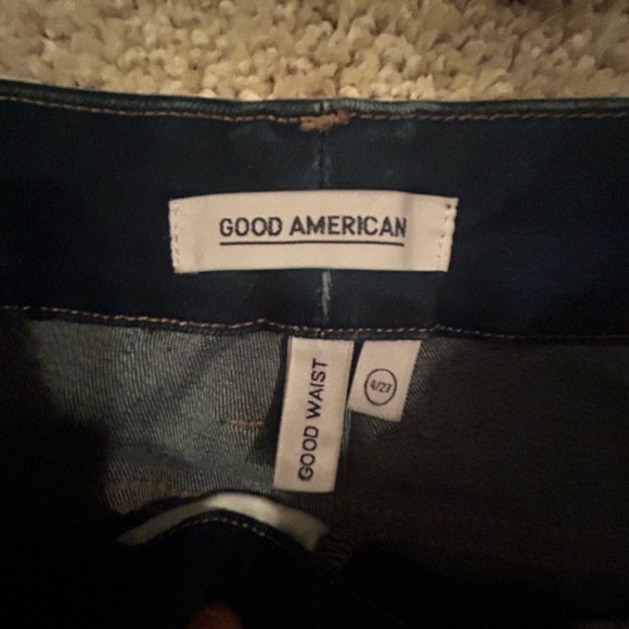 4 pairs of Good American Jeans! 2 good waist and 2 good legs style! Sz 4/27 - Picture 7 of 7